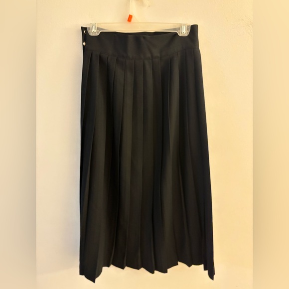 Vintage Christian Dior Separates - Black A-Line Pleated Skirt, Size 8. USA made - Picture 3 of 5